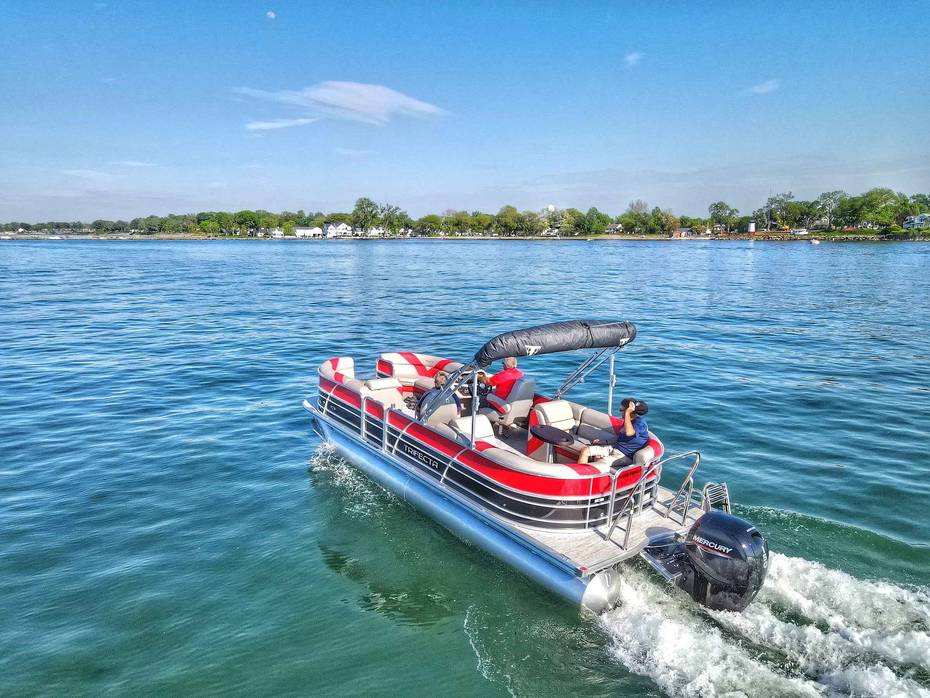 24' Trifecta LE Tritoon 150 HP